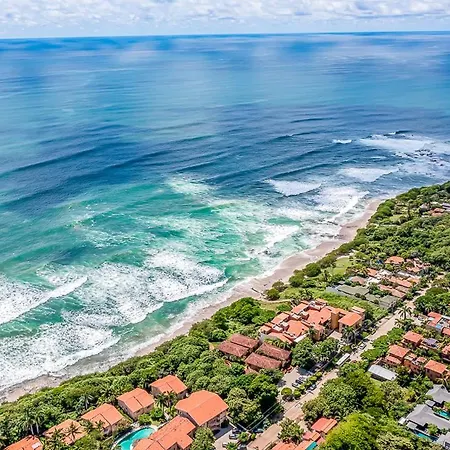 Pool & Ac Close To Beach With Free Bikes!