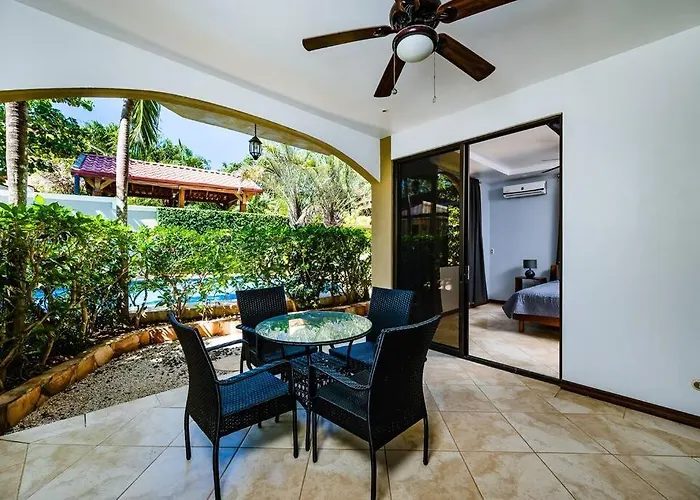Pool & Ac Close To With Free Bikes! 4*