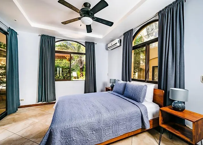 Aparthotel Pool & Ac Close To With Free Bikes!